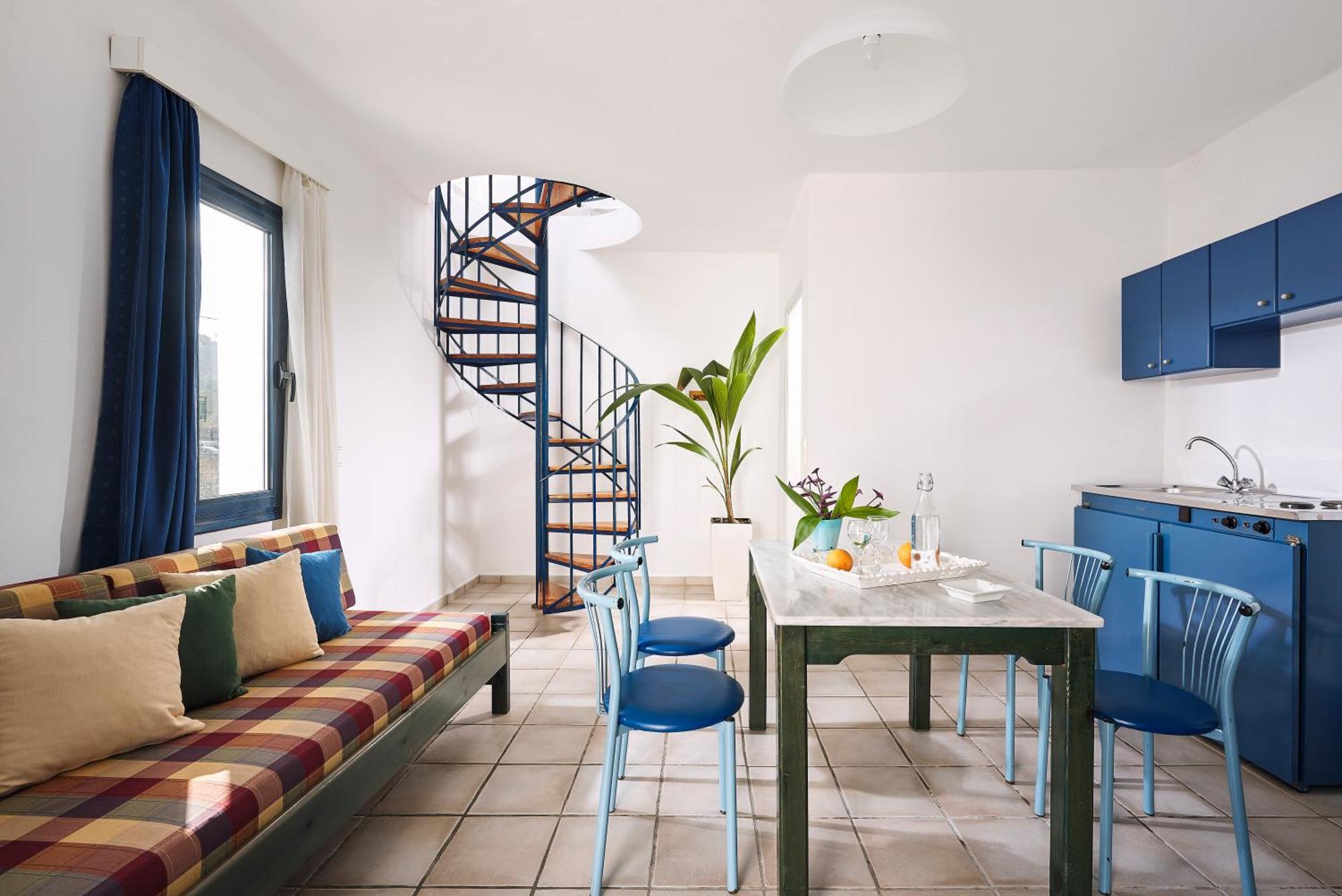 Eva Suites & Apartments Agia Marina Zimmer foto
