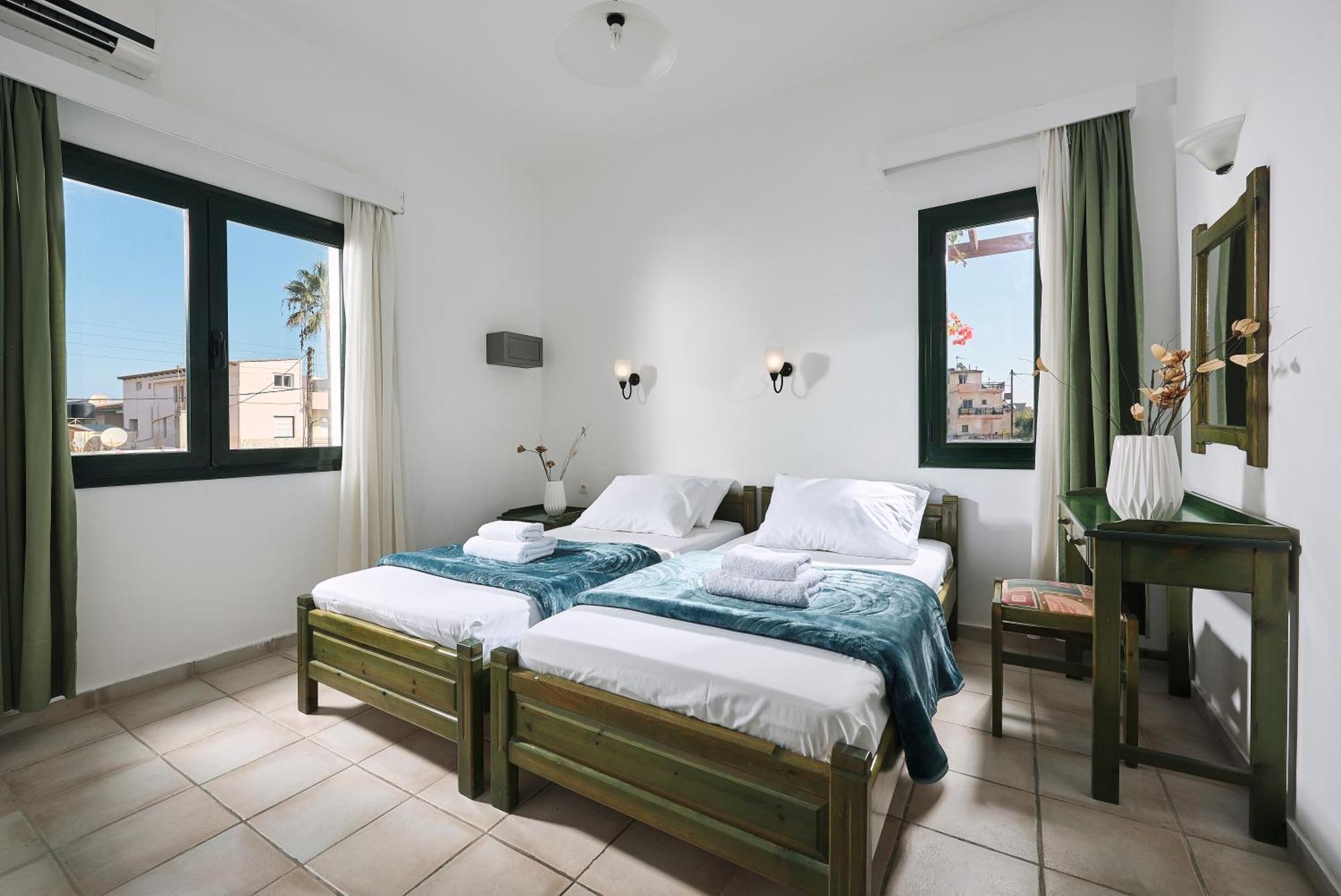 Eva Suites & Apartments Agia Marina Zimmer foto