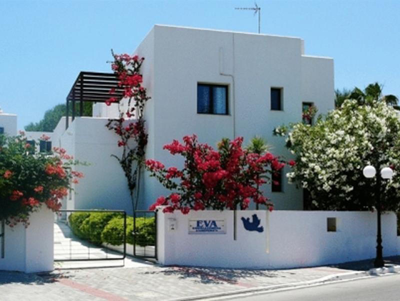 Eva Suites & Apartments Agia Marina Exterior foto